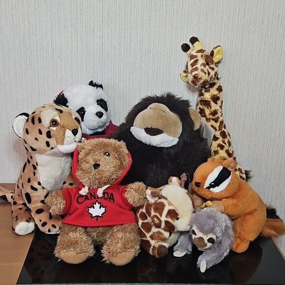 Zoo Animal Plush Toy Lot 8 Sloth Chimpanzee Bears Giraffe Cheetah Wild Republic